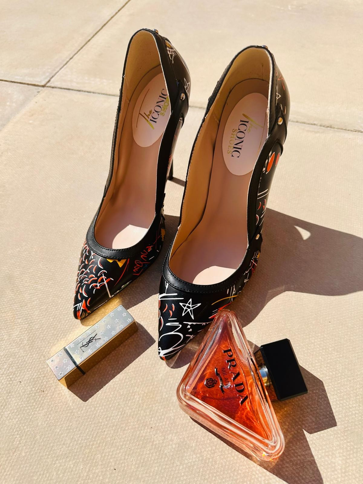 Sunrise – Graffiti Pointed Toe Banquet Stiletto Black