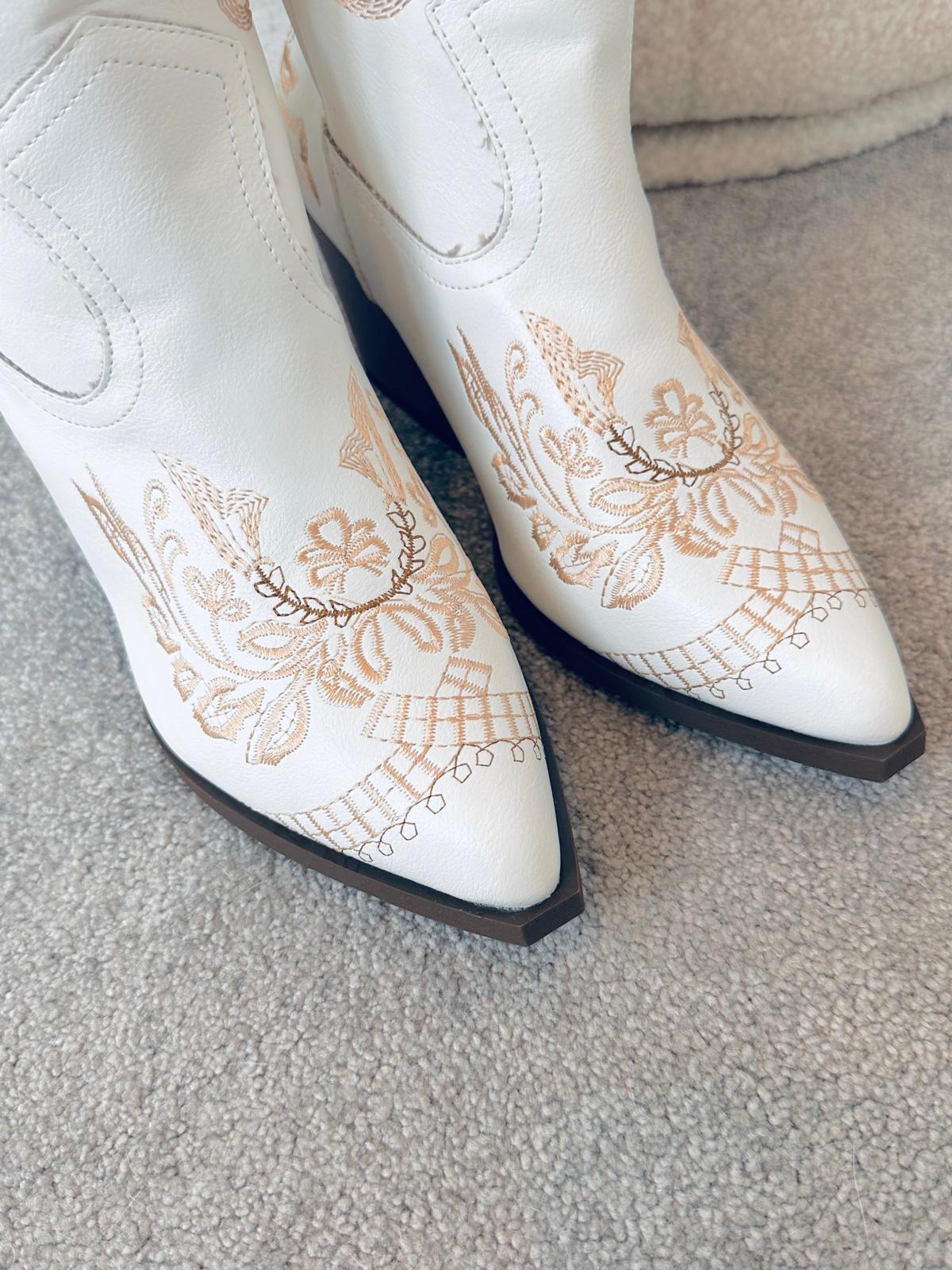 Vintage Embroidery Knee High Cowgirls Boots Pointed Toe MRS JOLENE