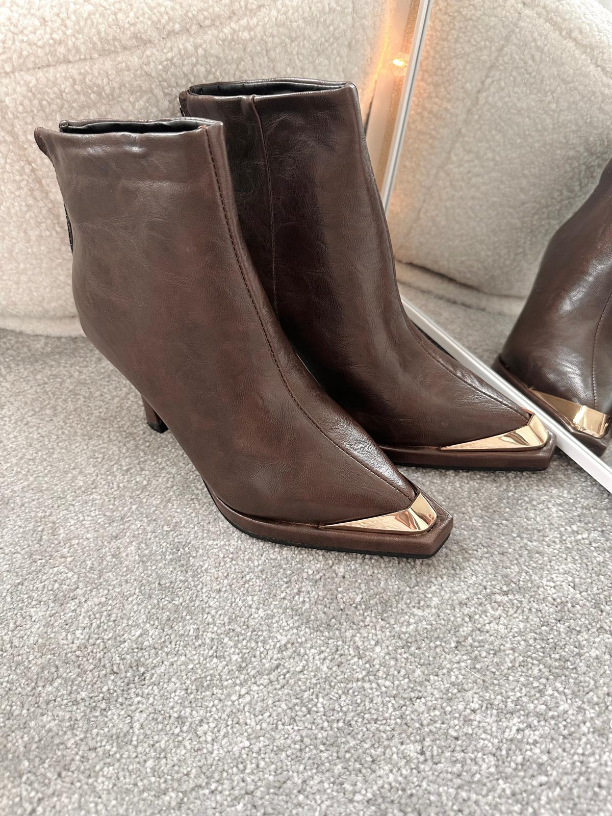 Metal Pointed Toe Thin Heels Rear Zipper Ankle Leather  Boots ALBA