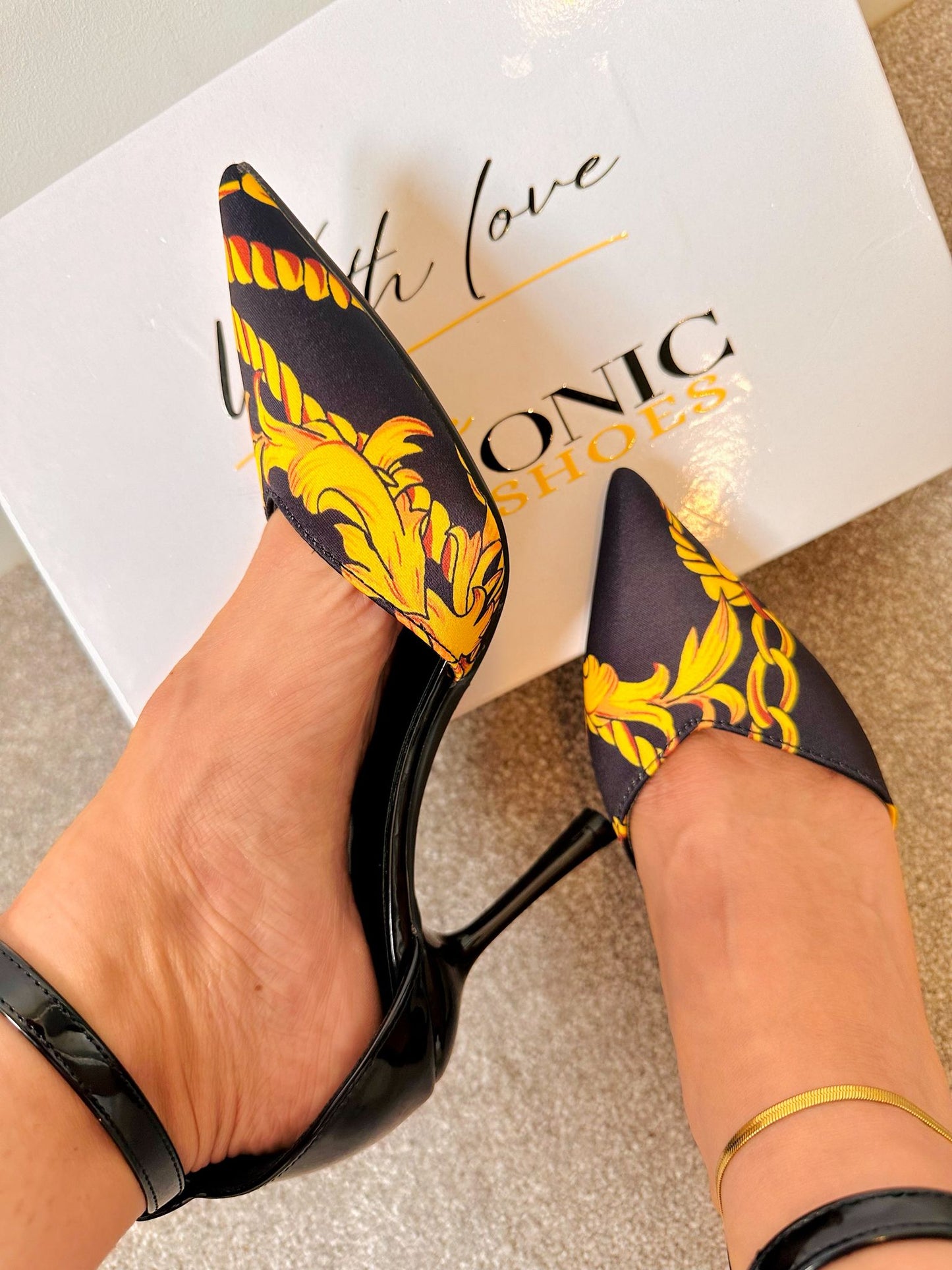 Luxury  Elegant pointed toe stiletto MRS VERSELUX